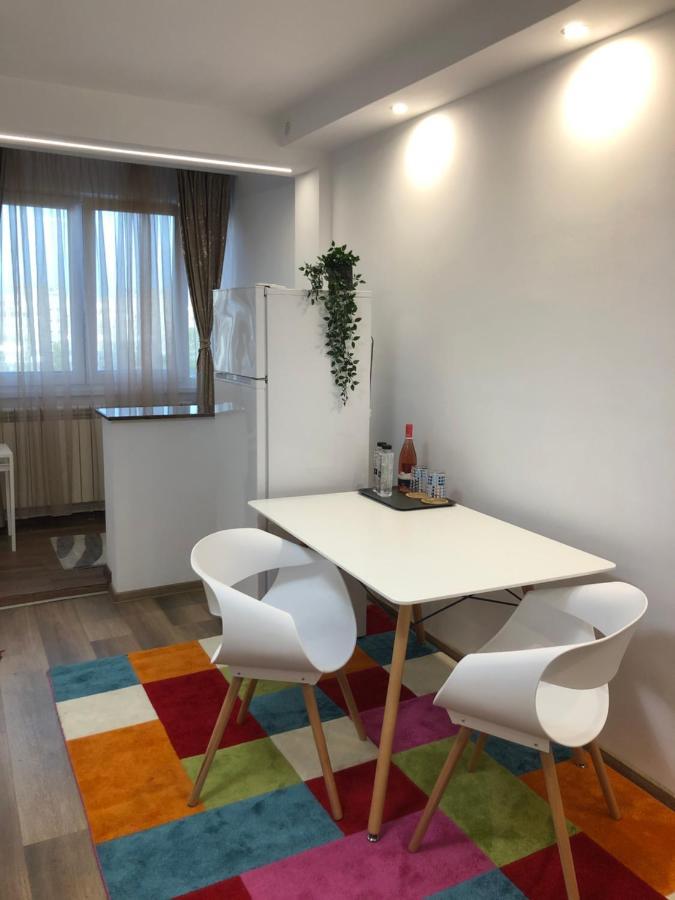 Kaleidoscope Studio * Bucarest